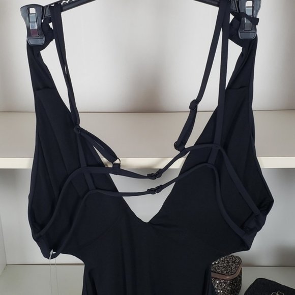 Floral Embroidered Black One Piece Plunge swimsuit SZ L NWT - Picture 7 of 8